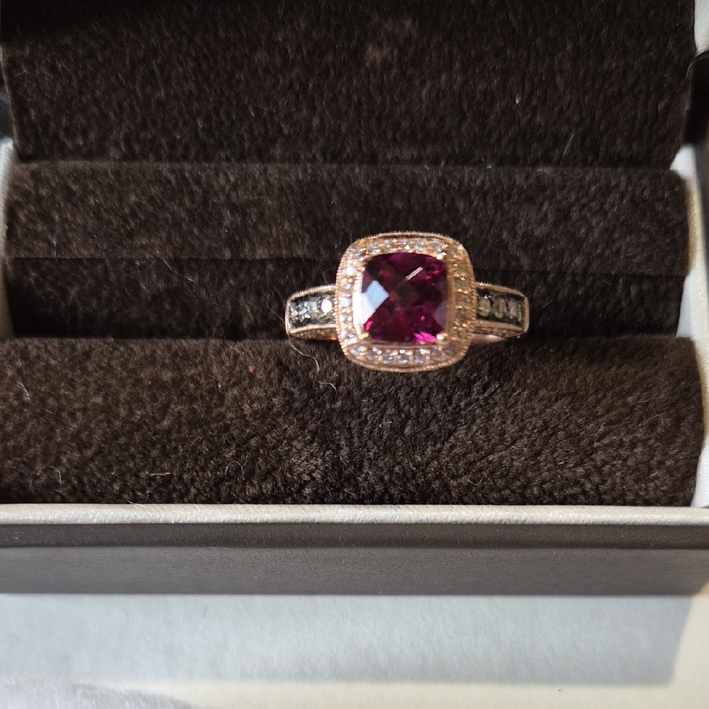 LeVian 14K Rose Gold Ladies Ring  Size 8.  Jared Galleria Of Jewelry